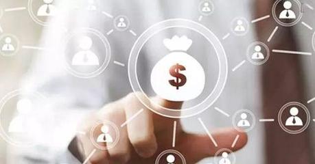 奔驰事件折射金融乱象 投资市场的“金融服务费”陷阱与规范之路